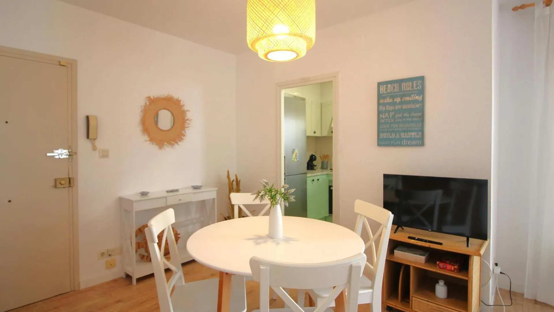 Apartamento Acogedor Con Jardin Y Terraza, A 150 M De La Playa, Equipado Con A/C, Para 5 Personas - Hisp-228-426 Apartment Llanca
